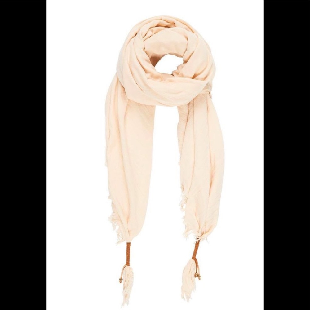 Spell & The Gypsy Collective Hanalei Travel Scarf - Picture 6 of 7